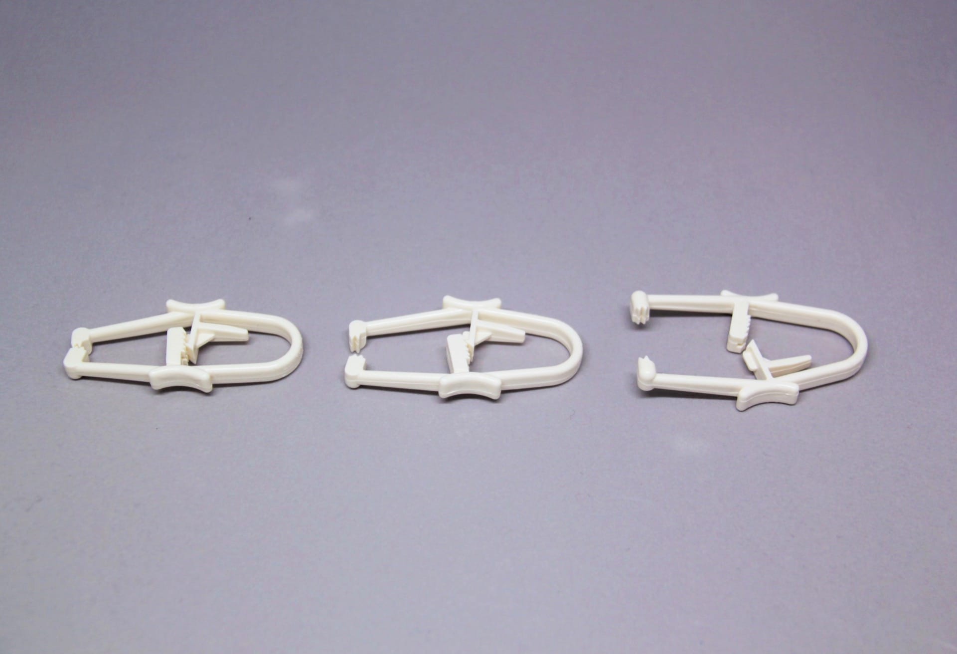 AC1001 - Towel Clamps (2)