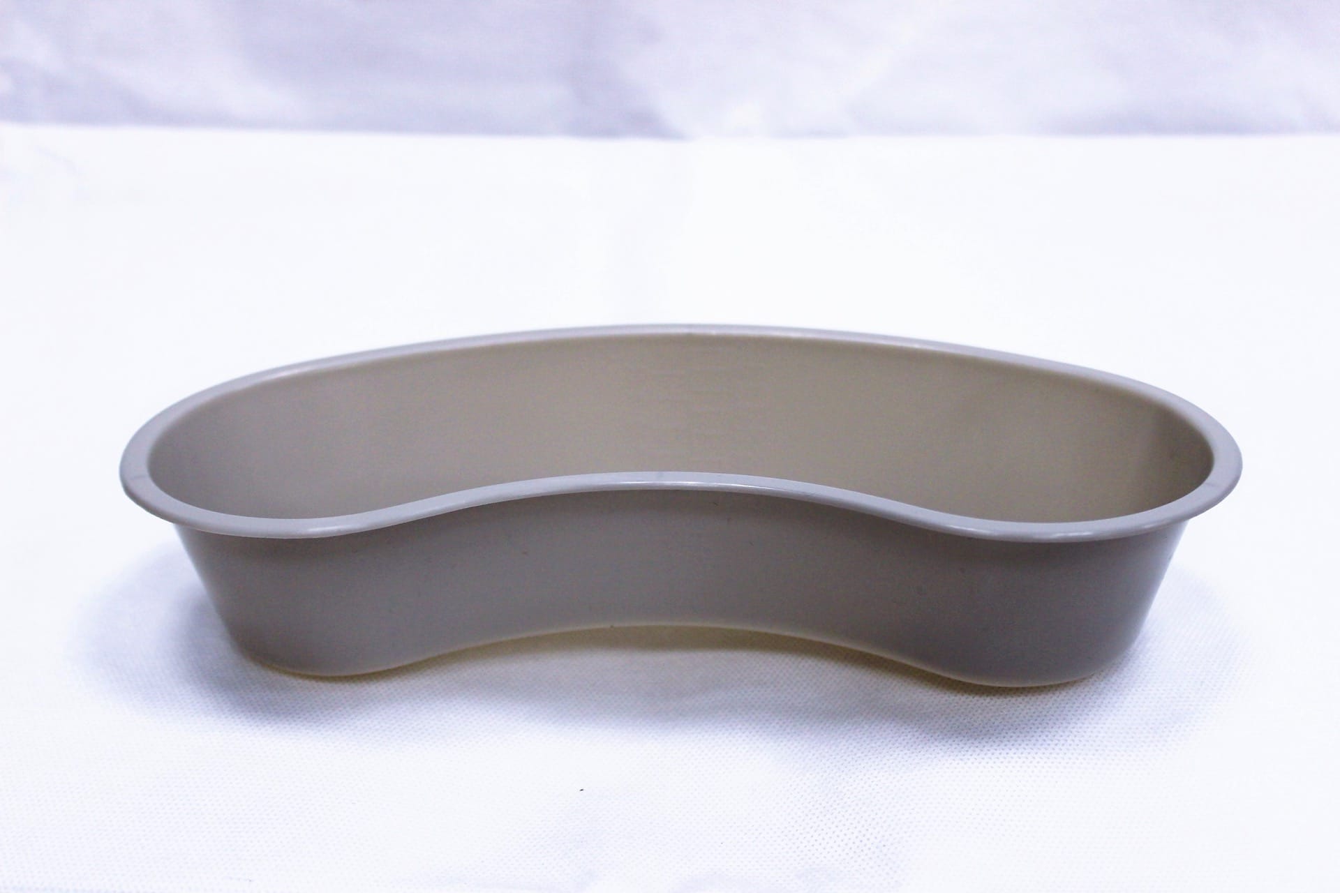 GP87008 - Emesis Basin (700cc)